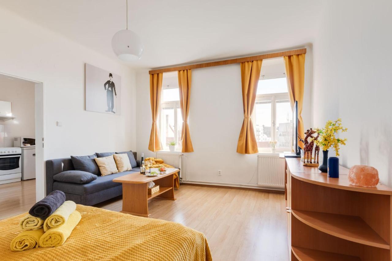 Sunshine Apartment Near The City Center Praha Eksteriør bilde