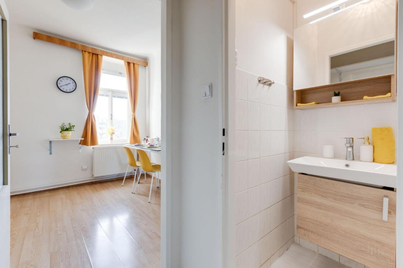 Sunshine Apartment Near The City Center Praha Eksteriør bilde