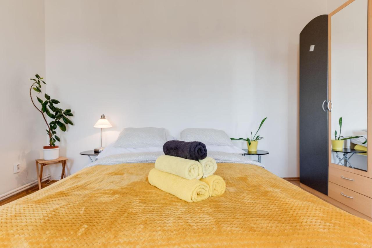 Sunshine Apartment Near The City Center Praha Eksteriør bilde